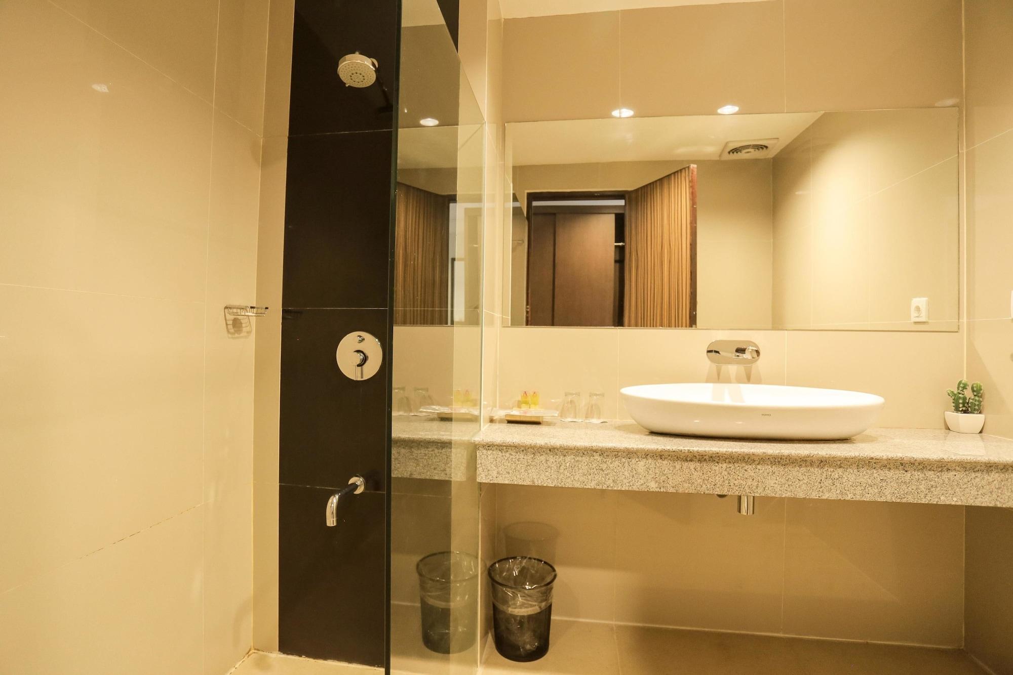 Grand Asia Hotel Makassar Eksteriør bilde